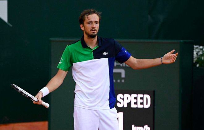 达维多维奇：离开沙特是因为老婆适应不了，家人比金钱更重要