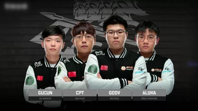 他频繁利用 他频繁利用