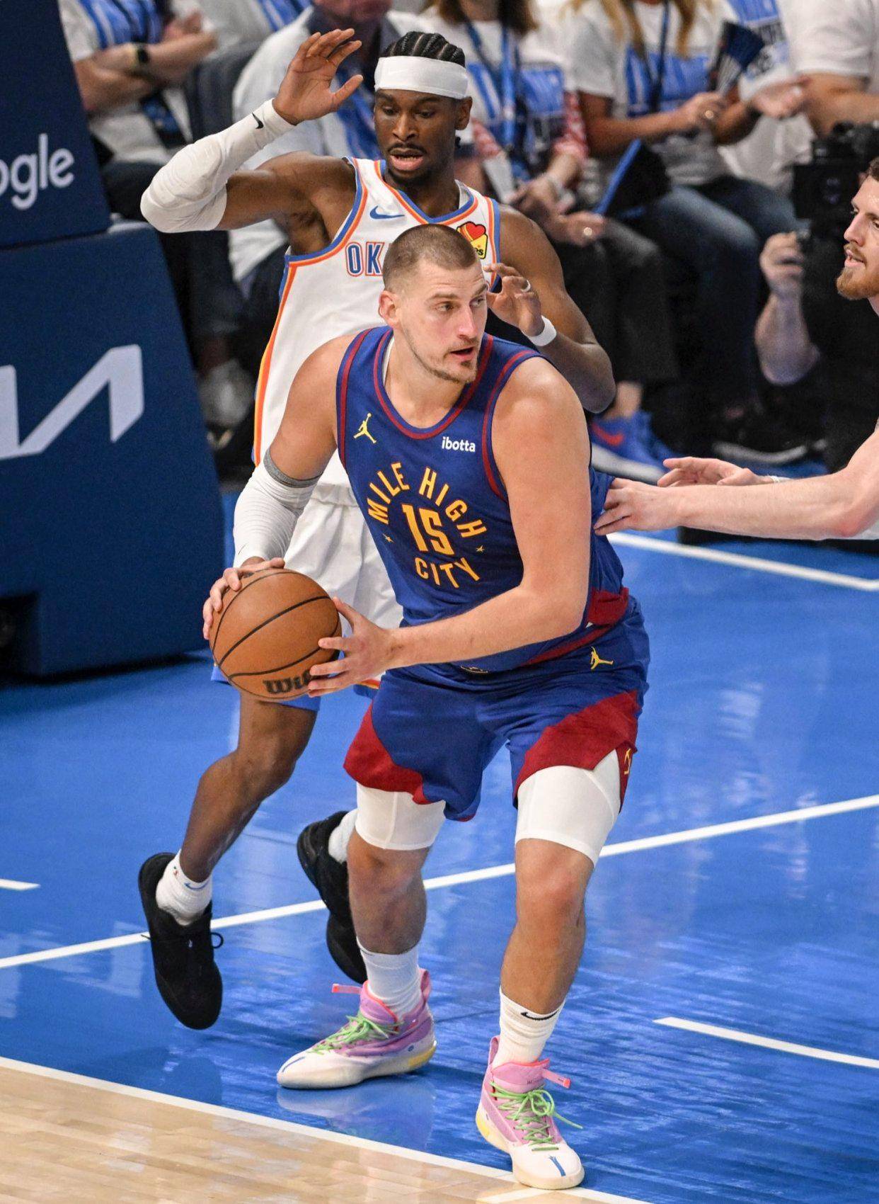 他频繁利用 他频繁利用