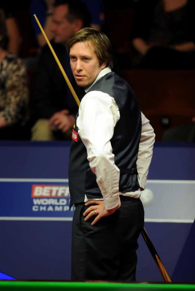 他毫不犹豫 他毫不犹豫